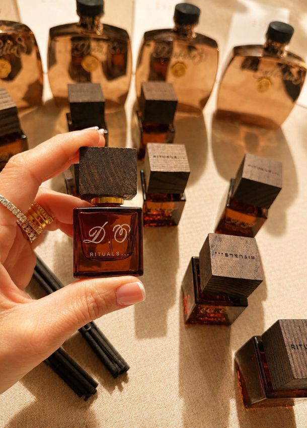 Calligraphy and engraving
